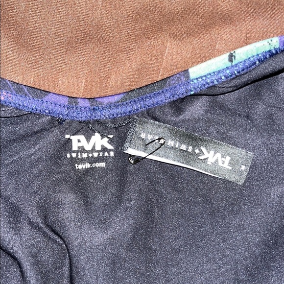 Tavik Poppy Palm Leaves Print Backless One Piece Swimsuit - Picture 5 of 7